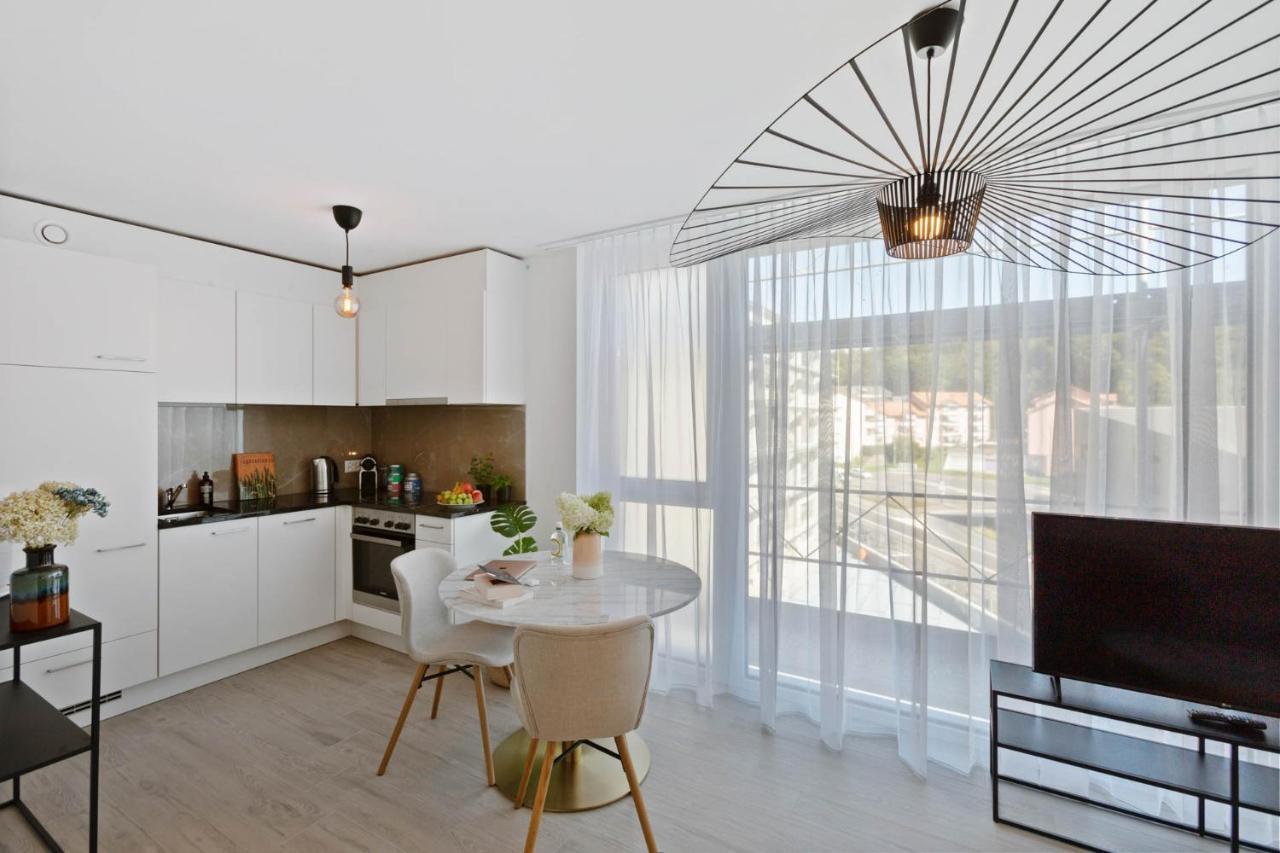 Olympia Homes Beautifully Furnished Flats Epalinges Exteriör bild