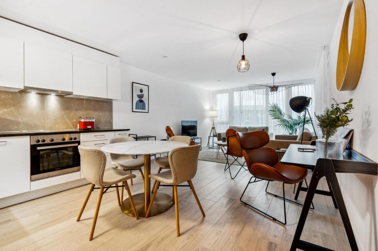 Olympia Homes Beautifully Furnished Flats Epalinges Exteriör bild